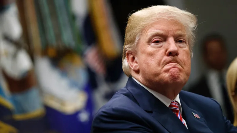 Facebook chặn Giám đốc truyền thông xã hội của ông Trump