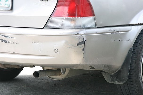 Cách phát hiện ô tô được 'mông má' sau tai nạn