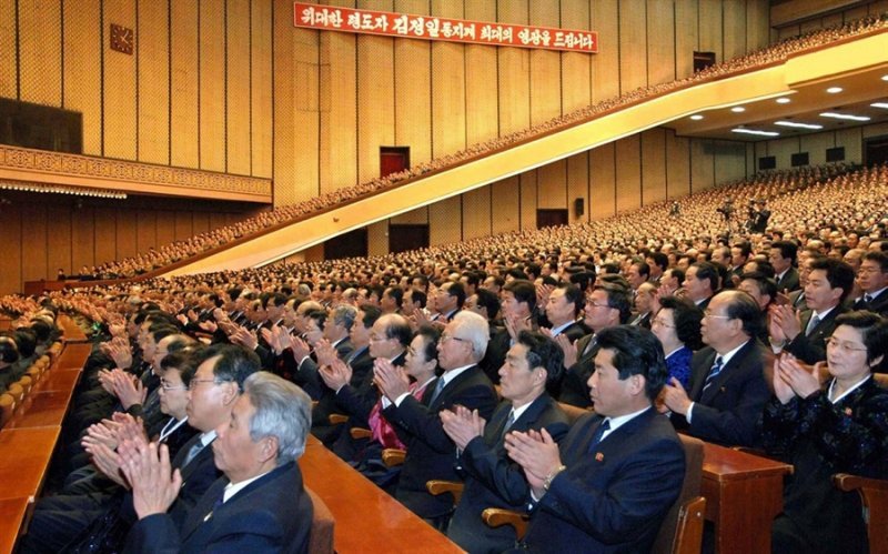Đại sứ Triều Tiên đồng loạt về nước bí ẩn, hé lộ nguồn cơn