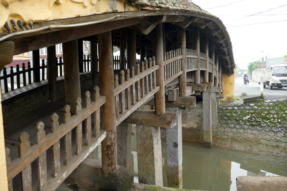 Thực hư kho báu chôn dưới chân cây cầu 500 năm tuổi ở Nam Định