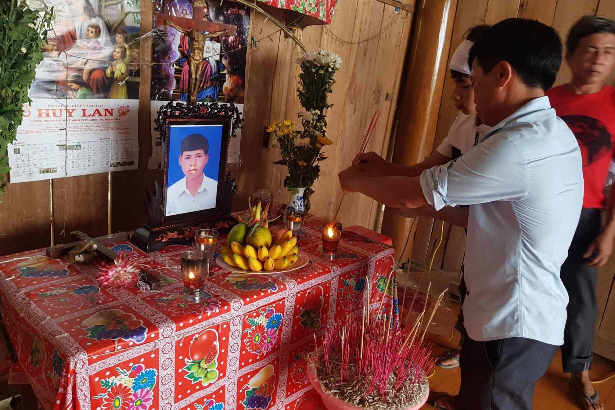 Phạm nhân đâm chết bạn tù ở Hà Tĩnh: Nữ đại úy công an bị đình chỉ