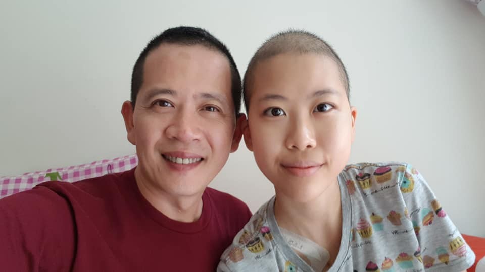 Đạo diễn 'Những ngọn nến trong đêm' kể đã chi 15 tỷ chữa bệnh cho con