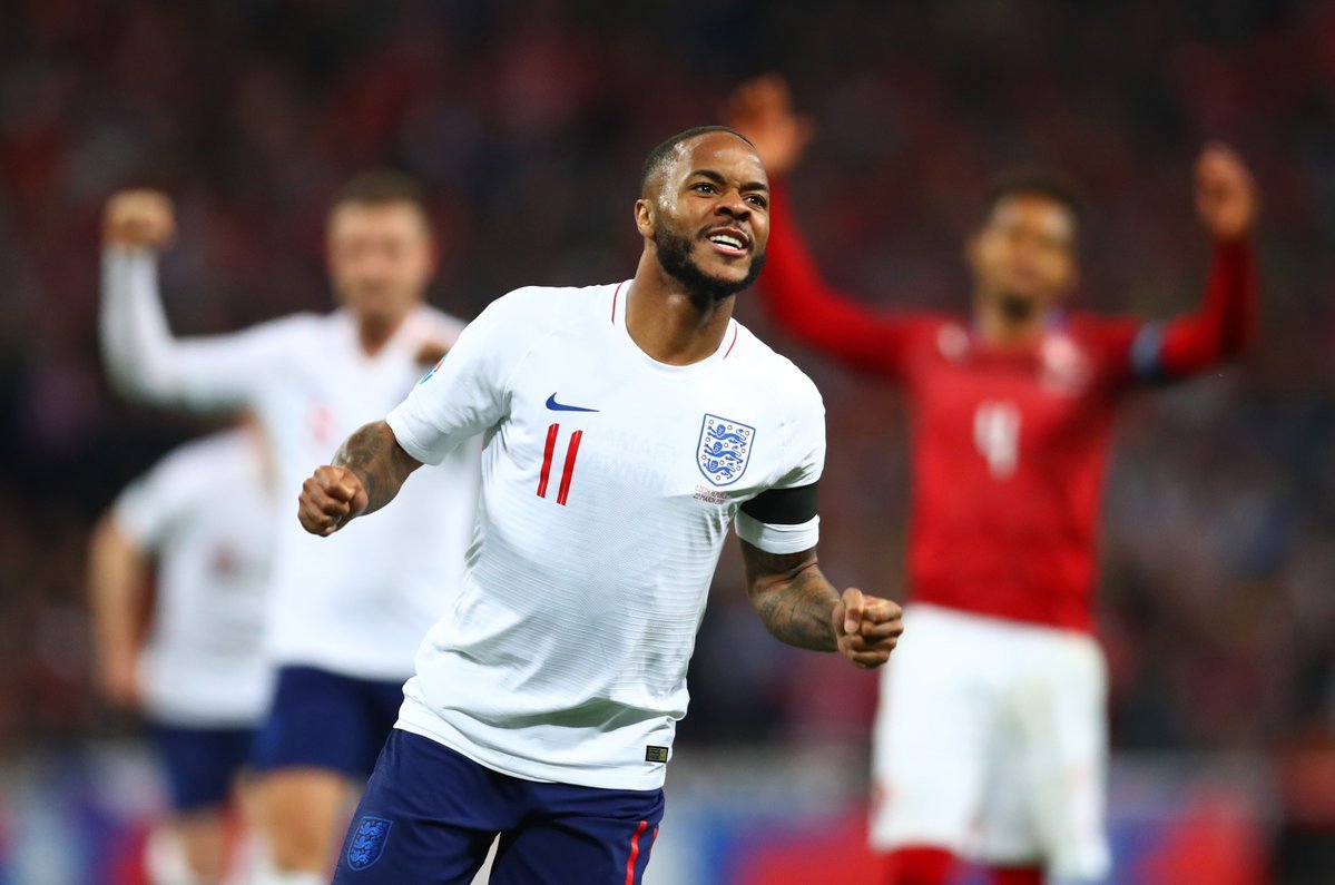 Sterling 'nổ' hat-trick, tuyển Anh vùi dập CH Séc