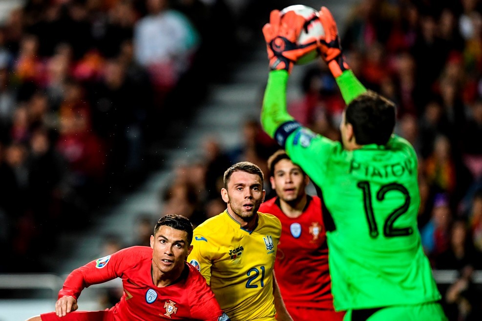 Ronaldo 'câm nín' khiến Bồ Đào Nha hòa thất vọng