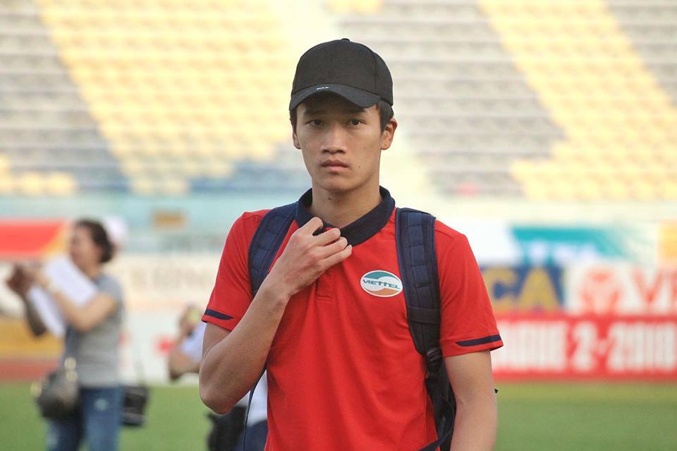 Chàng cầu thủ cao 1m83, mắt hí, điển trai làm tung lưới U23 Thái Lan