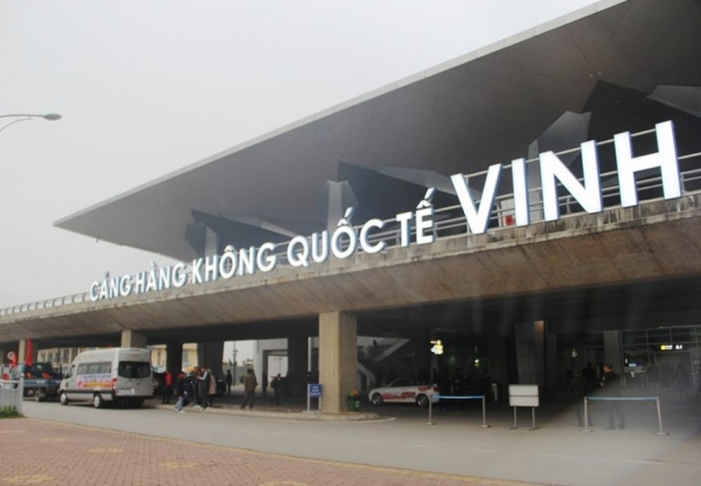 Sự cố sân bay Vinh khiến máy bay Vietnam Airlines không thể hạ cánh