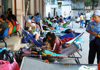 Sài Gòn nắng nóng gay gắt, 10.000 trẻ ồ ạt nhập viện mỗi ngày