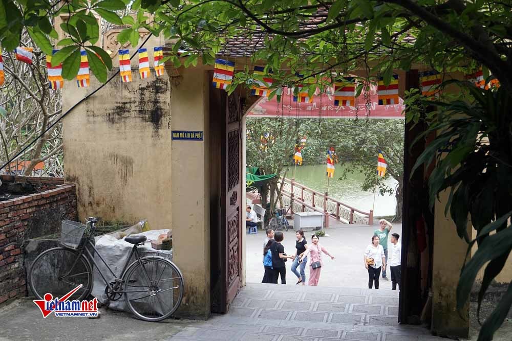 Ngôi chùa không hòm công đức, không đốt vàng mã ở Bắc Ninh