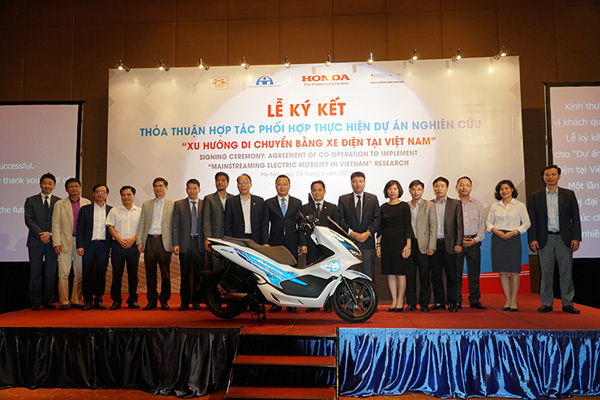 Honda PCX điện được chạy thử nghiệm ở Việt Nam