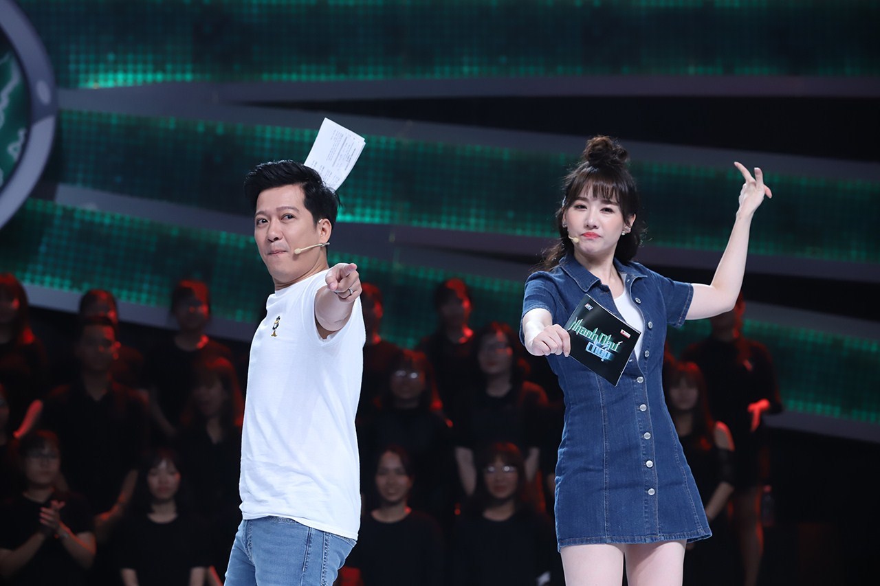 'Nhanh như chớp' của Trường Giang - Hari Won bị chỉ trích khi vừa lên sóng mùa 2