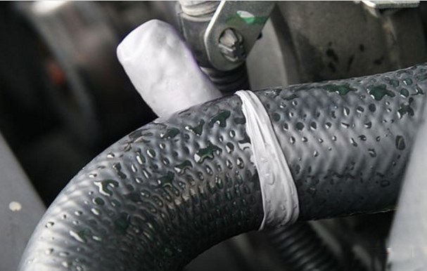 5 nguyên nhân gây rò rỉ các đường ống dẫn xe ô tô
