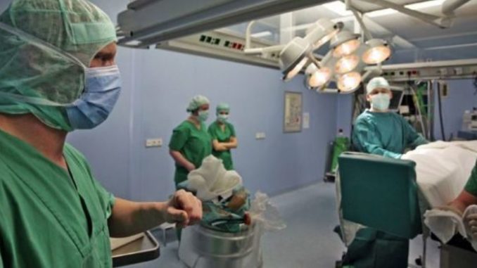 Bệnh viện bị tố quay lén hàng ngàn bệnh nhân nữ