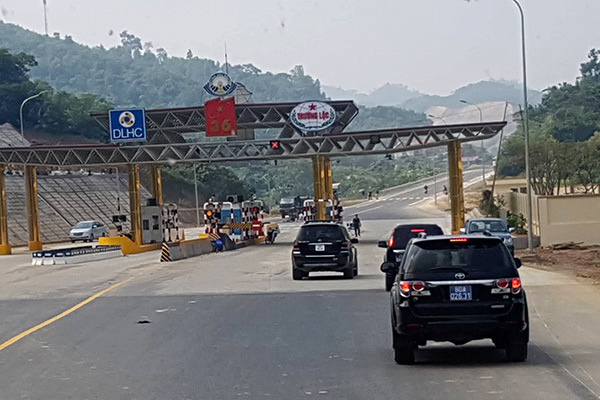 Dọa đóng cửa BOT cao tốc Hoà Lạc-Hoà Bình, Bộ GTVT lệnh gấp