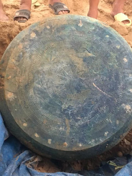 Dong Son-era bronze drum found in Lao Cai