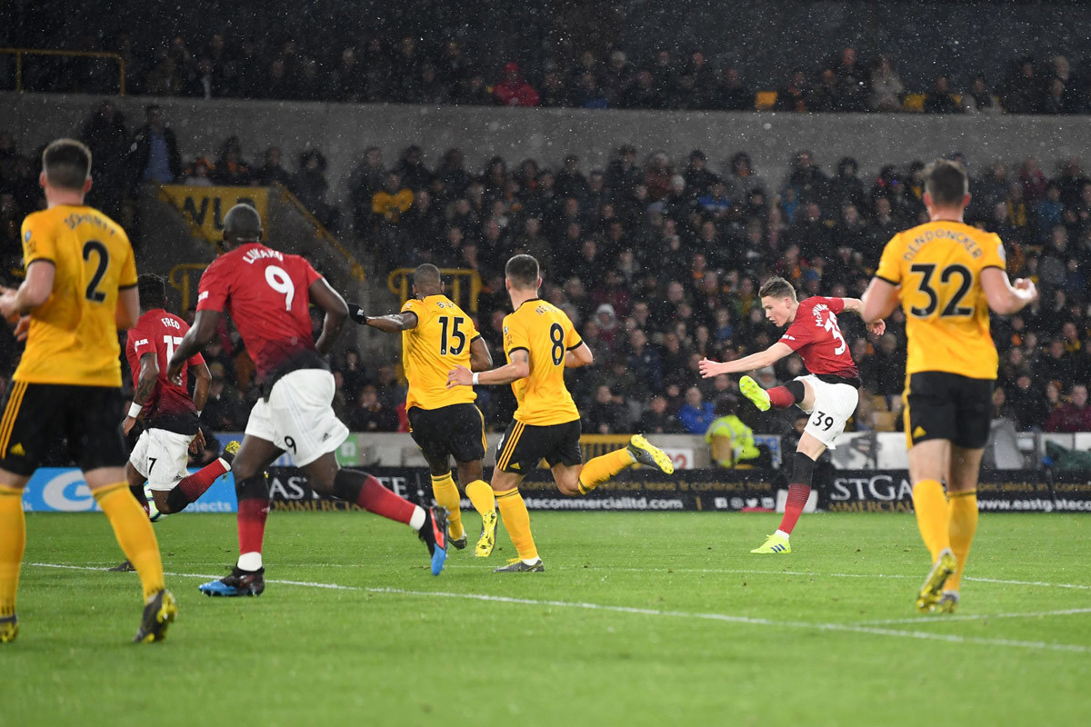 MU tiếp tục thua Wolves: Solskjaer hết phép rồi sao?