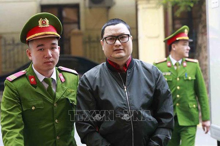 Đại gia vụ thao túng giá chứng khoán đòi thay đổi biện pháp ngăn chặn