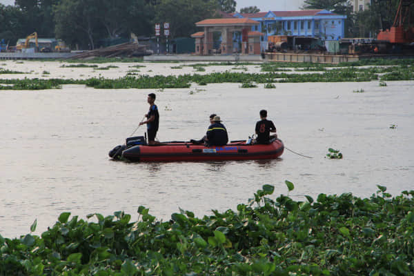 Nam thanh niên bị nước cuốn mất tích trên sông Sài Gòn