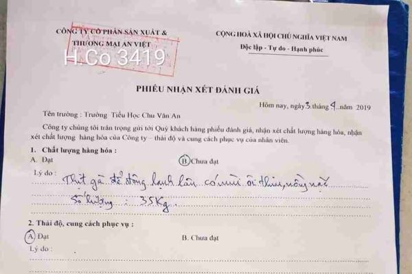 Phát hiện thịt gà ôi thiu 