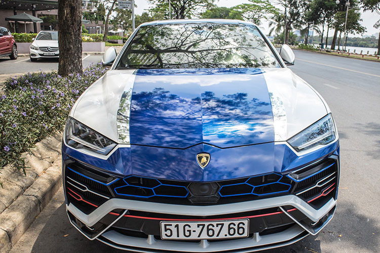 Siêu SUV Lamborghini Urus của Minh nhựa độ mâm chấu kép 200 triệu