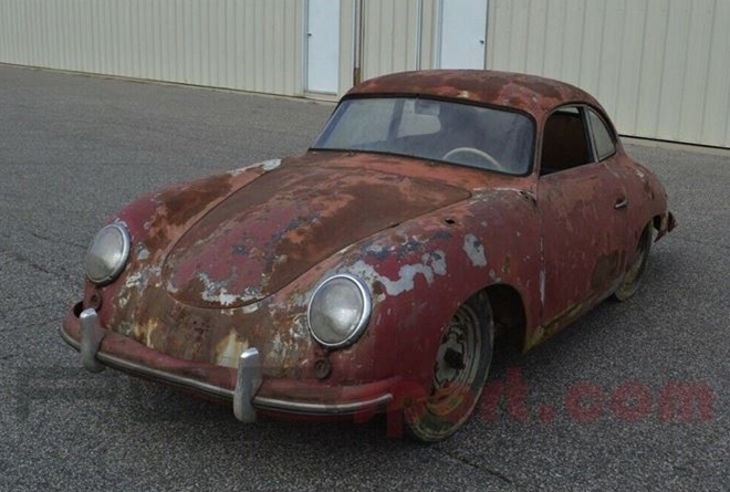 Sững sờ ô tô Porsche 'đồng nát' rao bán giá gần 2 tỷ