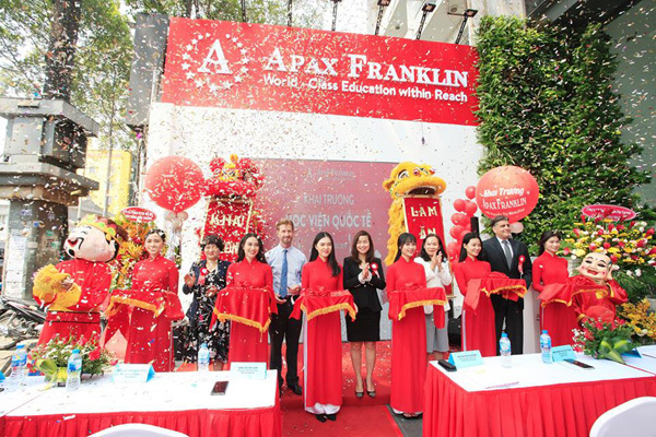 Apax Franklin: Học ở Việt Nam lấy bằng THPT Mỹ, Canada