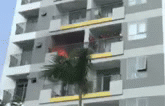 Cháy chung cư cao cấp ở Sài Gòn, nhiều người tháo chạy