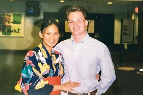 Vợ mới cùng chồng cũ Hồng Nhung đã yêu nhau 20 năm trước