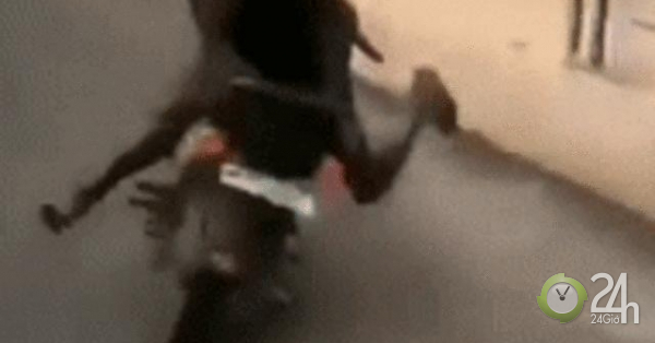 Thanh niên nếm trái đắng nhớ đời vì quay lưng lái xe
