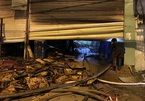 Cháy showroom điện máy ở Sài Gòn, nhiều tài sản bị thiêu rụi