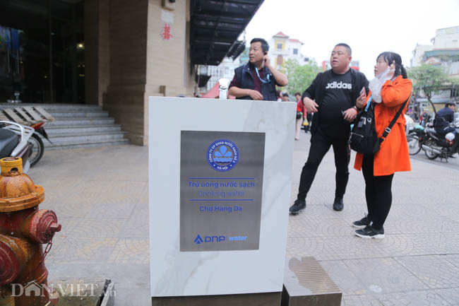 Drinking water provided in Hanoi city centre