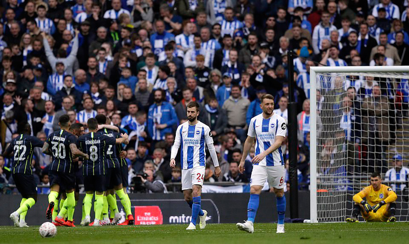 Man City nhọc nhằn vào chung kết FA Cup