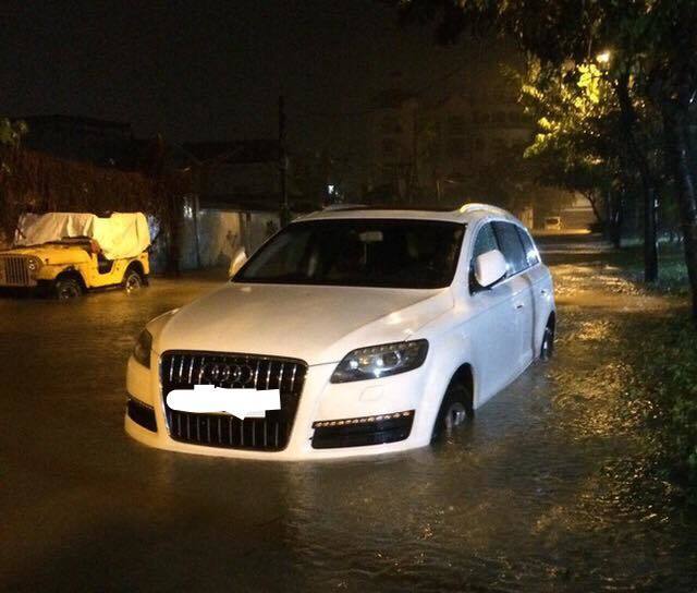 Audi, Mercedes ngập nước, khách tố bảo hiểm Liberty bồi thường bèo bọt