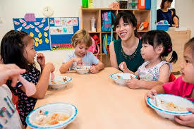 Bữa trưa tại trường mẫu giáo Singapore được chuẩn bị thế nào?