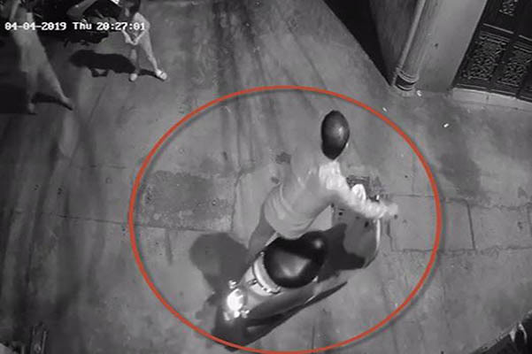 Bé gái nghi bị dâm ô trong ngõ: Công an Hà Nội trích xuất camera tìm kẻ biến thái