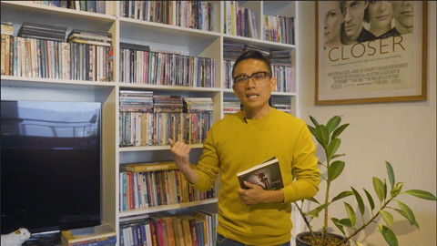 Căn hộ 'anh chàng độc thân' đầy sách của nhà phê bình Lê Hồng Lâm