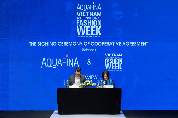 Aquafina Vietnam International Fashion Week: tầm nhìn xa cho thời trang Việt
