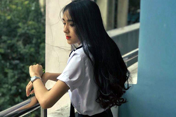 Quá xinh đẹp, nữ tiếp viên hàng không tương lai bị hiểu nhầm khó giải thích