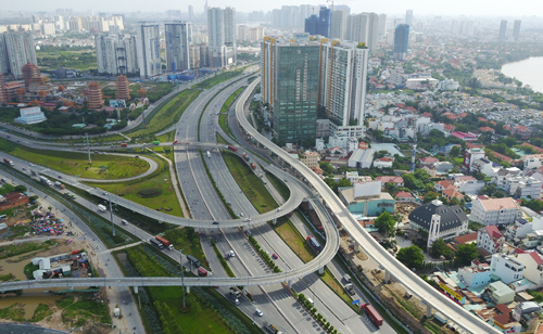 Giật mình: Căn hộ Sài Gòn sốt giá gần 300 triệu/m2
