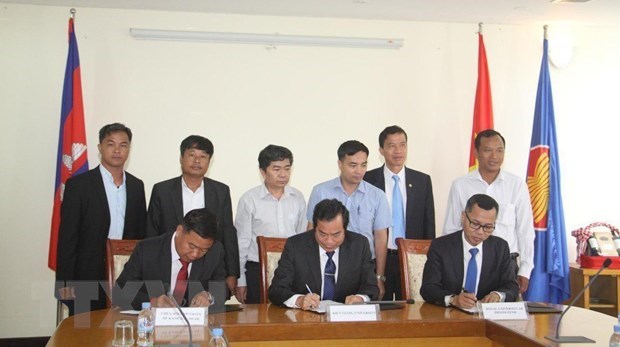 Vietnamese, Cambodian universities cooperate in training, research