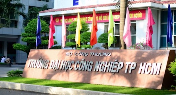 Làm mất điểm thi, trường đại học gọi sinh viên lên... tự khai lại