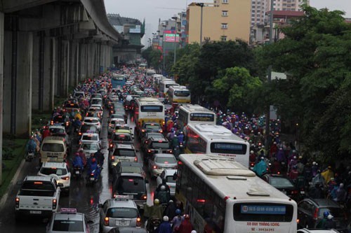 motorbikes in hanoi