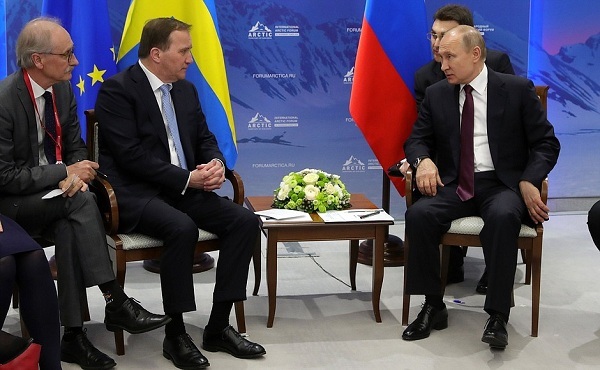 Putin bắt lỗi phiên dịch trong cuộc gặp Thủ tướng Thụy Điển