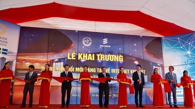 Vietnam’s first IoT Innovation Hub launched in Hanoi