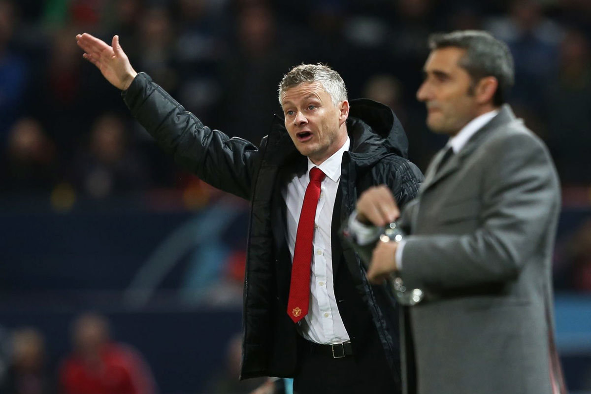 MU nguy cơ bị loại: Barca ở đẳng cấp khác