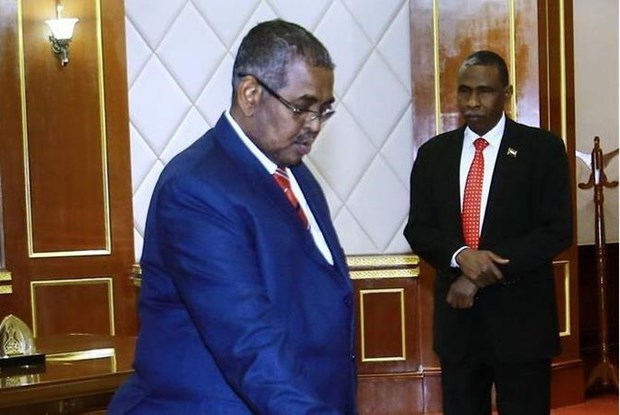Thủ tướng và hơn 100 quan chức Sudan bị bắt giữ