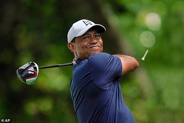 The Masters 2019: Tiger Woods ra quân ấn tượng