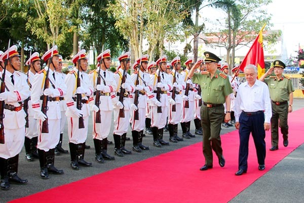 Bộ trưởng Tô Lâm: Đưa công an chính quy về xã phải gần dân, sát dân