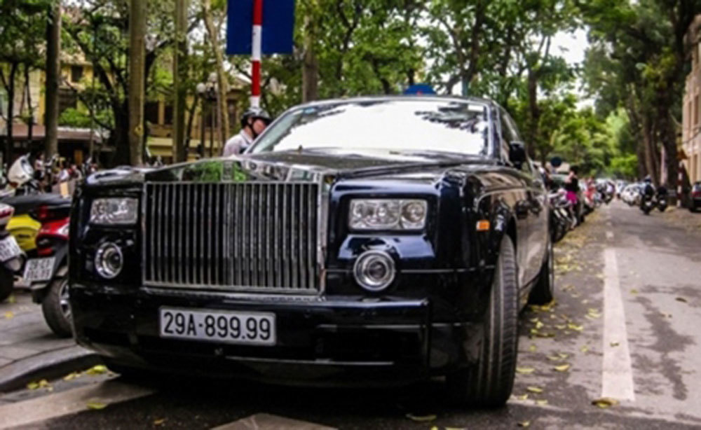 Chiêm ngưỡng loạt Rolls-Royce Phantom biển 'khủng' tại Việt Nam