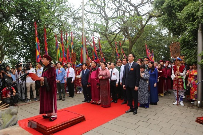 Incense offering ceremony held in honour of Hung Kings