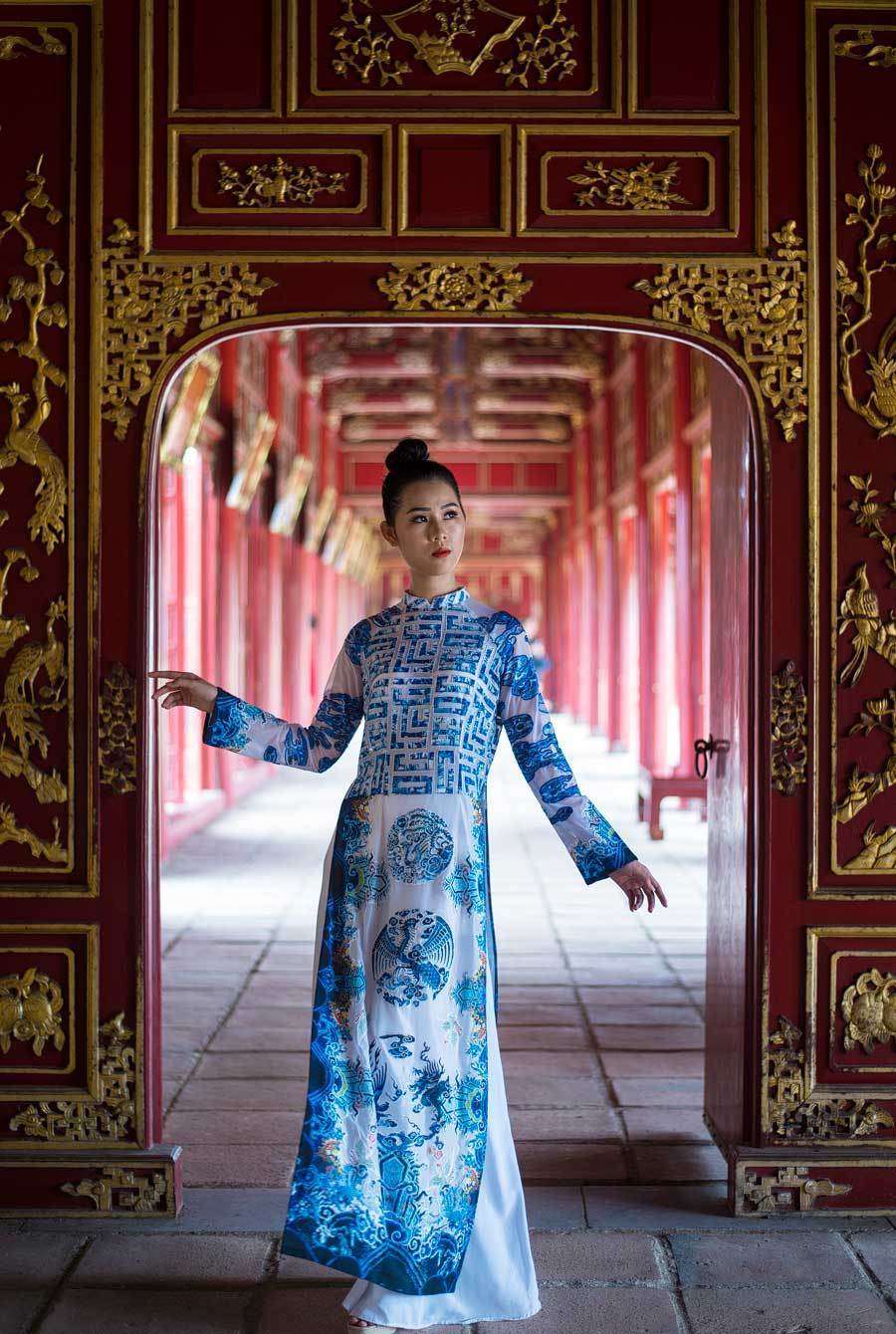 Nguyen Dynasty-inspired long dresses to be showed at Hue festival